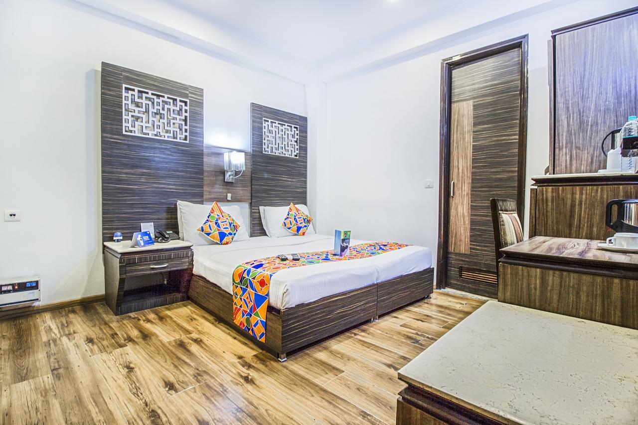 Hotel Sunstar Heights Дели Экстерьер фото