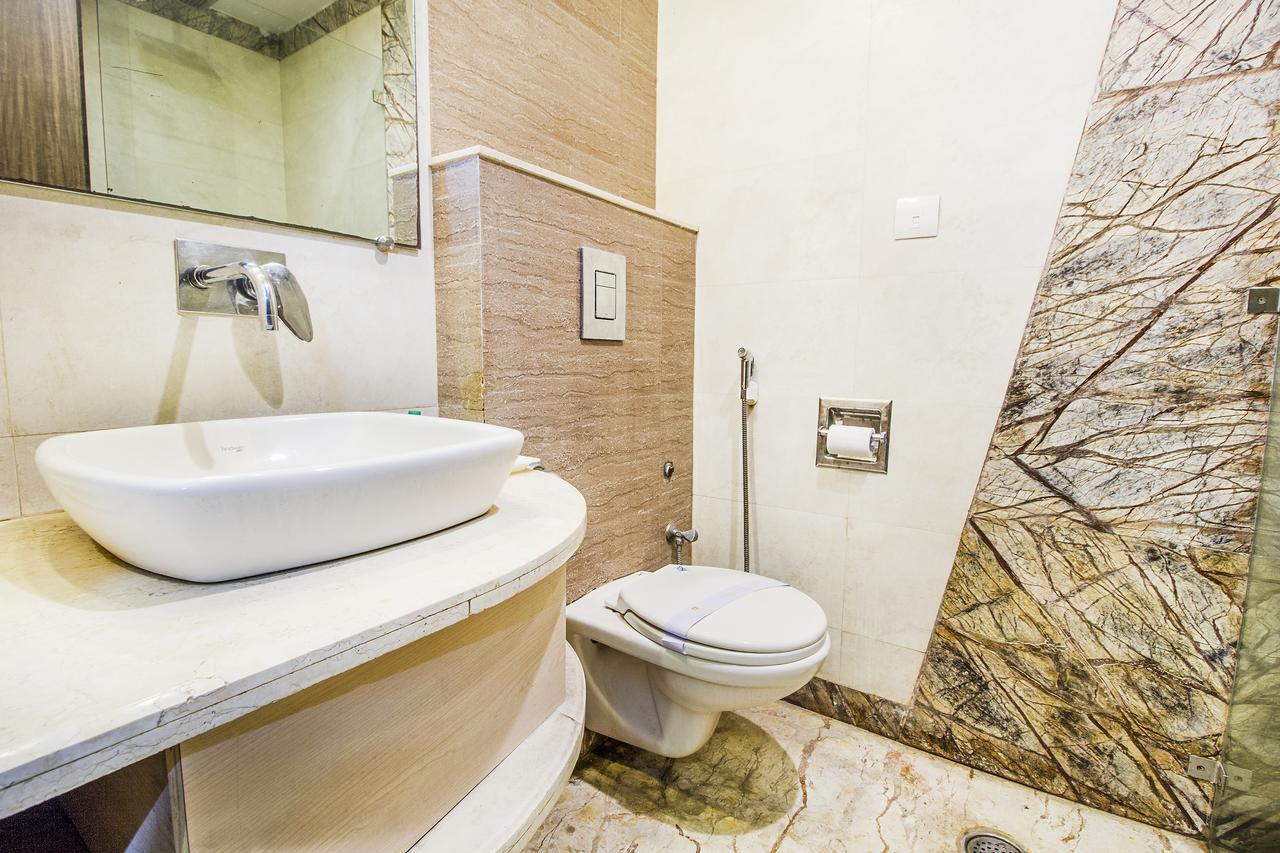Hotel Sunstar Heights Дели Экстерьер фото